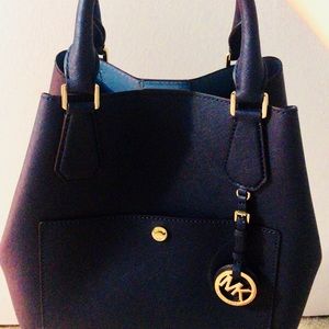 MK Greenwich handbag. Brand new. navy.